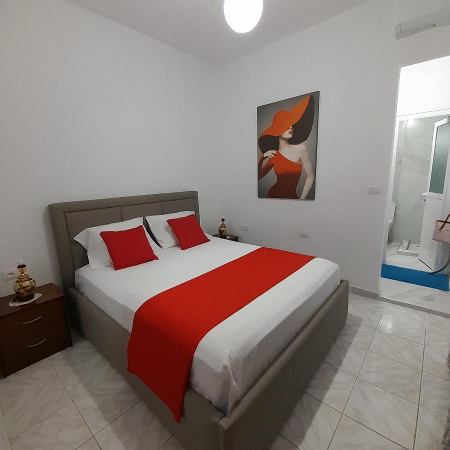 Luxury Dennis Sarandë