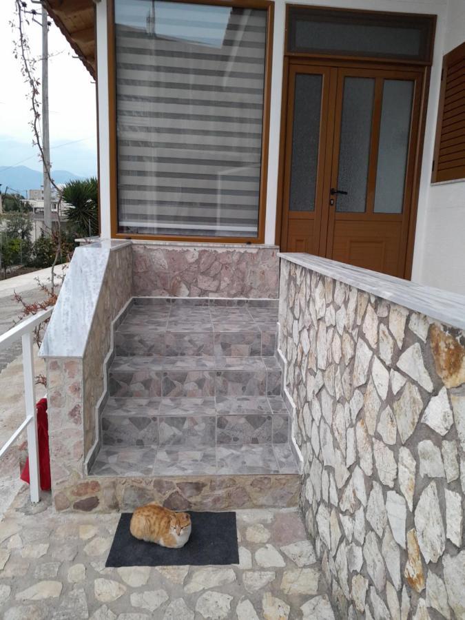 Casa de Férias Luxury Dennis Sarandë